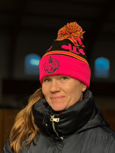 Load image into Gallery viewer, beanie-droska-mössa-billie-Neonpink
