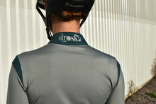 Load image into Gallery viewer, funktionstopp-droska-malone-petrol-detalj
