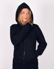 Load image into Gallery viewer, hoodie-droska-charlie-framsida
