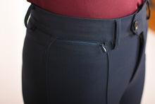 Load image into Gallery viewer, ridbyxor-dam-droska-bon-navy-detaljer
